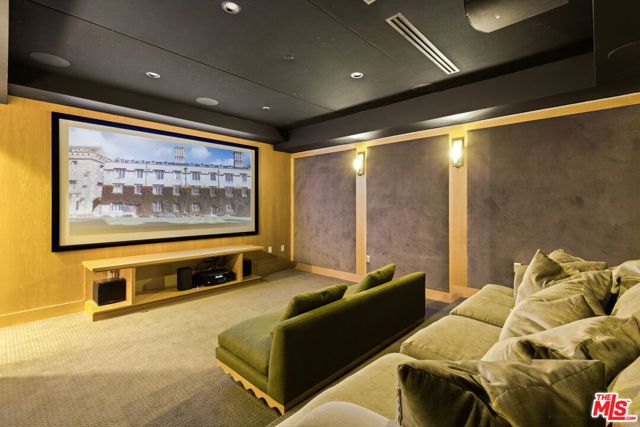 6310 Mirror Lake Drive, Los Angeles CA: https://media.crmls.org/mediaz/5d30d7fe-a48e-4d6b-941e-fd708f0cfe69.jpg