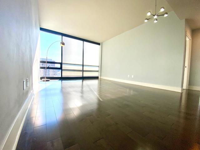 88 E San Fernando, San Jose CA: https://media.crmls.org/mediaz/5d323fa1-0281-422a-90c7-32d6604a5cc5.jpg