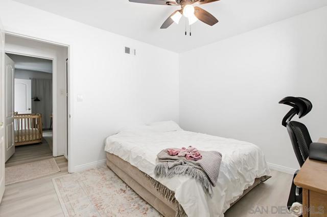 1654 LINWOOD, San Diego CA: https://media.crmls.org/mediaz/5d32cd56-d66e-4847-b0ab-cc8d1e46f4bb.jpg