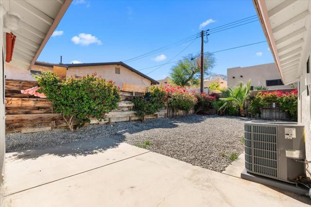 53125 Avenida Herrera, La Quinta CA: https://media.crmls.org/mediaz/5d33a971-9358-4bf5-92f9-782941f2a416.jpg