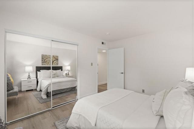 21 Willow Road, Menlo Park CA: https://media.crmls.org/mediaz/5d33b4d3-8b67-4cc1-801e-ee1a144bc584.jpg