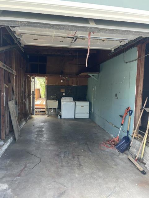 265 Mastick Ave, San Bruno CA: https://media.crmls.org/mediaz/5d33e929-32f5-429c-a243-0e7920dea56e.jpg