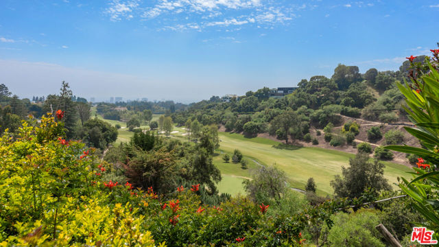 10930 Chalon Road, Los Angeles, California 90077, 4 Bedrooms Bedrooms, ,4 BathroomsBathrooms,Single Family Residence,For Sale,Chalon,24429887