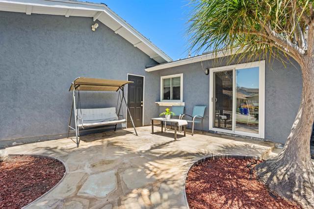 15576 Paseo Ajanta, San Diego CA: https://media.crmls.org/mediaz/5d34f322-e99a-4ea3-9b09-1aa5817ea066.jpg