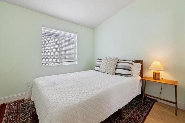 3 Coral Way, Half Moon Bay CA: https://media.crmls.org/mediaz/5d34f994-7540-4c78-808f-9e4218477708.jpg