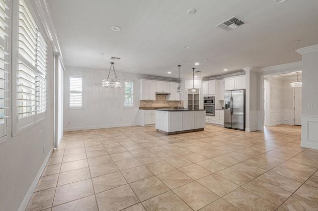 2491 Redbud Way, Manteca CA: https://media.crmls.org/mediaz/5d361698-da63-49e5-84ee-c19981e1eb48.jpg