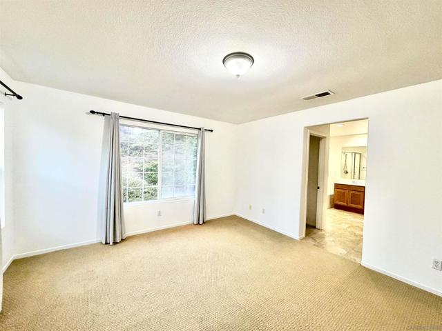 460 Chardonnay Court, San Marcos CA: https://media.crmls.org/mediaz/5d3627d2-a843-40c3-9595-ff9e0652633a.jpg