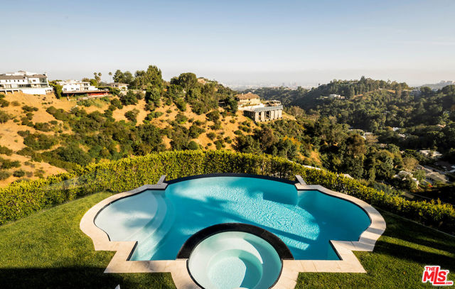 Drew Fenton | 10932 Savona Road Los Angeles CA | MLS: 7216618