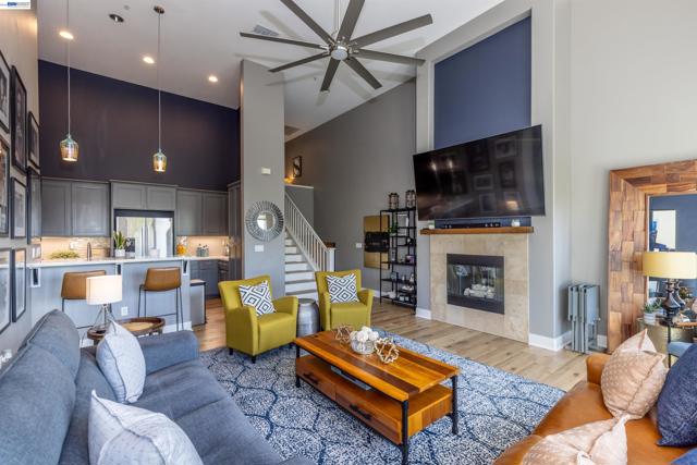 Details for 228 1st St  , Benicia, CA 94510