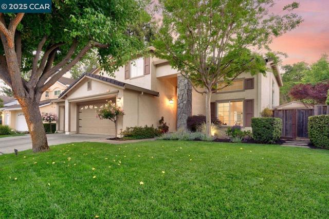 5220 Portillo Valley, San Ramon CA: https://media.crmls.org/mediaz/5d38f210-a5fb-4e43-b80c-45797acbaf66.jpg