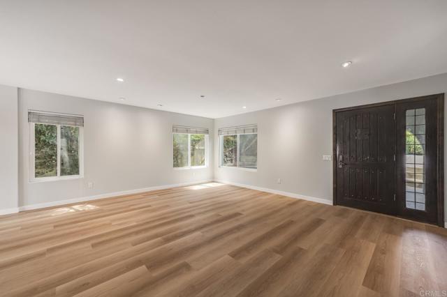 Detail Gallery Image 7 of 25 For 5133 Biltmore, San Diego,  CA 92117 - 3 Beds | 2/1 Baths