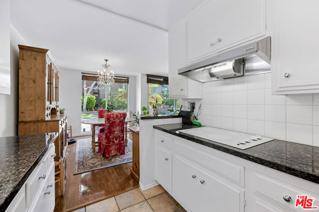 2301 S Beverly Glen Boulevard, Los Angeles CA: https://media.crmls.org/mediaz/5d396936-2d9c-4d3f-98c0-2e7a6b7ed9fa.jpg