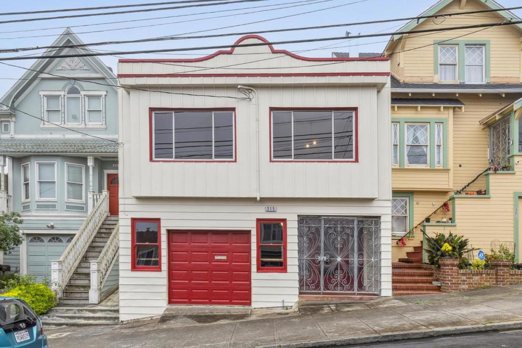 315 Peoria Street