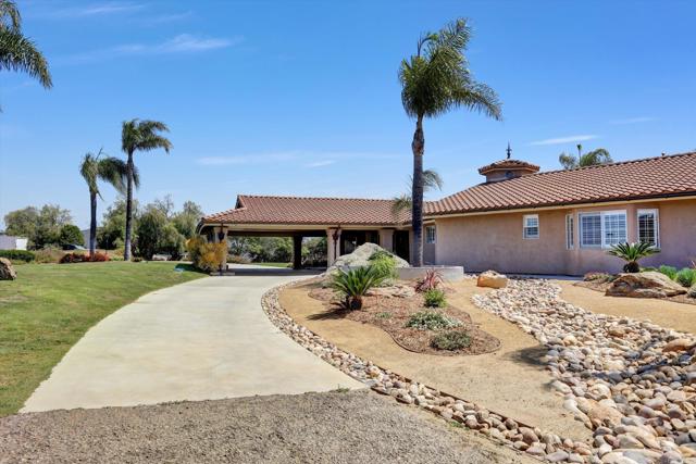 36485 Carney Road, Valley Center CA: https://media.crmls.org/mediaz/5d39e6af-a88e-4e45-b702-b9812cfab3be.jpg