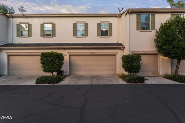 27072 Victoria Lane, Valencia CA: https://media.crmls.org/mediaz/5d3a216a-0c88-4ec8-a94b-6a2cd5caf7d9.jpg
