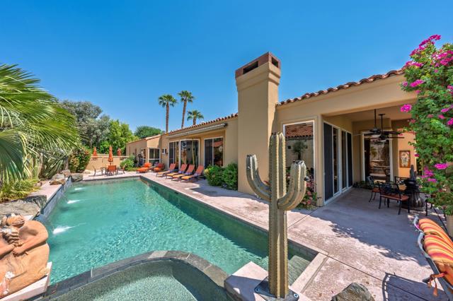 79885 Liga, La Quinta CA: https://media.crmls.org/mediaz/5d3a5bcd-b291-470c-a395-a9ce85a10c81.jpg