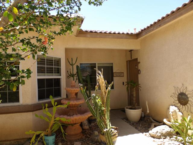 13569 Caliente Drive, Desert Hot Springs CA: https://media.crmls.org/mediaz/5d3ae103-6833-4277-a906-5035acba561a.jpg