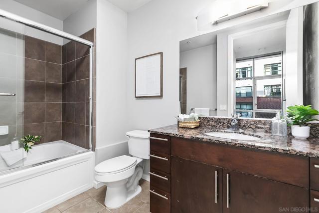 1025 Island Ave, San Diego CA: https://media.crmls.org/mediaz/5d3b399b-1110-4d96-8e8d-208da409bc3b.jpg