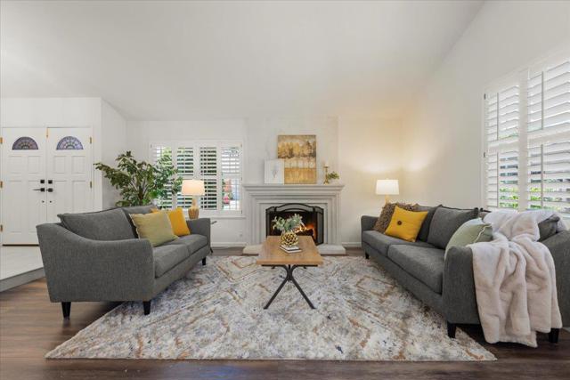 5420 Century Plaza Way, San Jose CA: https://media.crmls.org/mediaz/5d3c62aa-e0ef-414c-b1c1-e3a3b6d51500.jpg