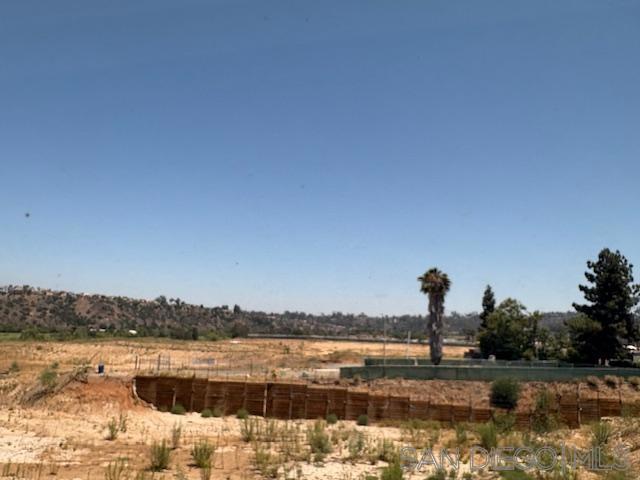 6902 Mission Gorge, San Diego CA: https://media.crmls.org/mediaz/5d3ca49b-6657-4594-89c3-8b8e7fb5a949.jpg