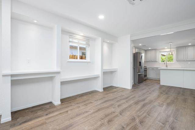 53967 Avenida Navarro, La Quinta CA: https://media.crmls.org/mediaz/5d3cedb4-1f62-4484-b78c-c8b730c2a925.jpg