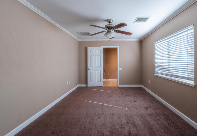 43120 Texas Avenue, Palm Desert CA: https://media.crmls.org/mediaz/5d3d7ee8-c7b7-4591-bab3-28b6db39c140.jpg