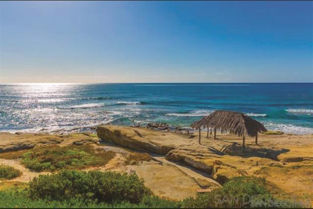 464 466 Westbourne, San Diego CA: https://media.crmls.org/mediaz/5d3df0a0-a540-44fa-93f9-71cbbfa13d9d.jpg