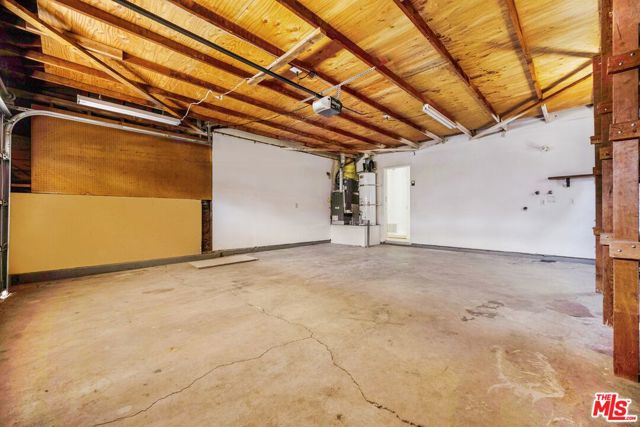 23061 Via San Gabriel, Mission Viejo CA: https://media.crmls.org/mediaz/5d3f3008-eeab-42d8-a865-937e154b0aae.jpg