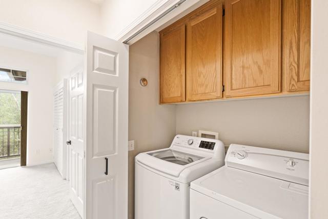 833 Swallowtail Court, Brisbane CA: https://media.crmls.org/mediaz/5d3f8c58-dde1-4847-91a4-28fb8e2da6b4.jpg