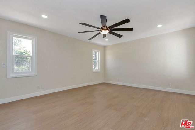 1084 W west Marshall Boulevard, San Bernardino CA: https://media.crmls.org/mediaz/5d405cbc-361a-4ee0-b851-b8f6ed7fdd8d.jpg