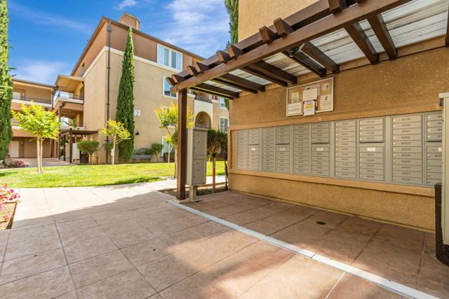 801 S Winchester Boulevard, San Jose CA: https://media.crmls.org/mediaz/5d408e92-21b7-4791-a8c1-2acf6231860d.jpg