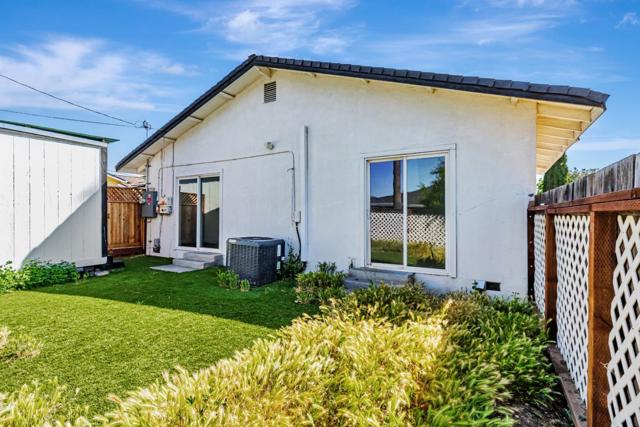 1995 Sumatra Avenue, San Jose CA: https://media.crmls.org/mediaz/5d4107d0-5d49-4356-b489-eb4bc79d75b9.jpg