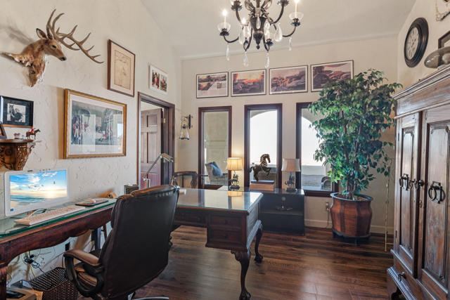 Image 45 of 108 For 56375 Bighorn Drive