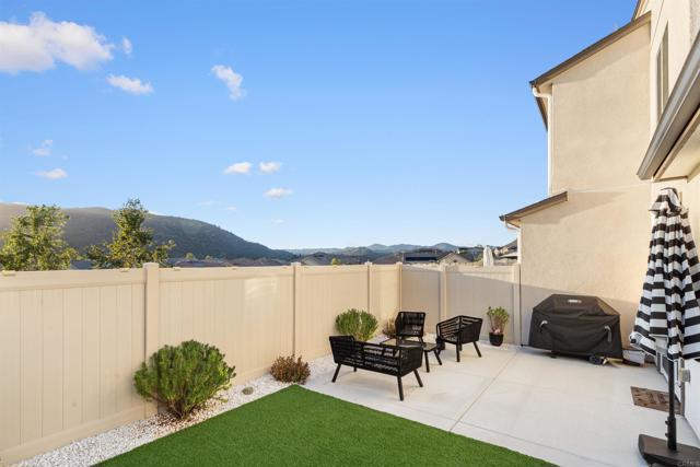 Detail Gallery Image 5 of 60 For 35190 Blossom Pl, Fallbrook,  CA 92028 - 3 Beds | 2/1 Baths