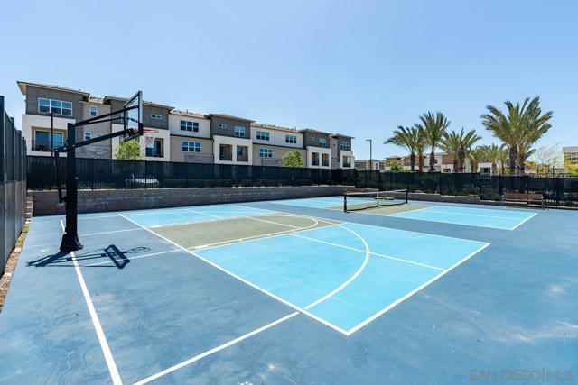 Image 22 of 27 For 841 Hana Ave  3