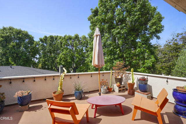 630 S Orange Grove Boulevard, Pasadena CA: https://media.crmls.org/mediaz/5d431340-b7b4-4eca-a49c-8d9efca34ade.jpg