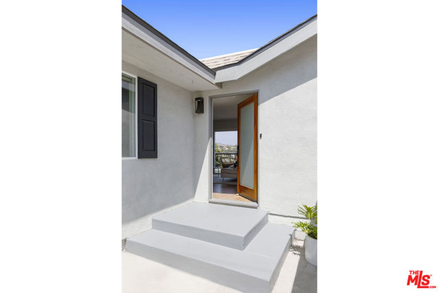 Image 2 for 3921 Wawona St, Los Angeles, CA 90065
