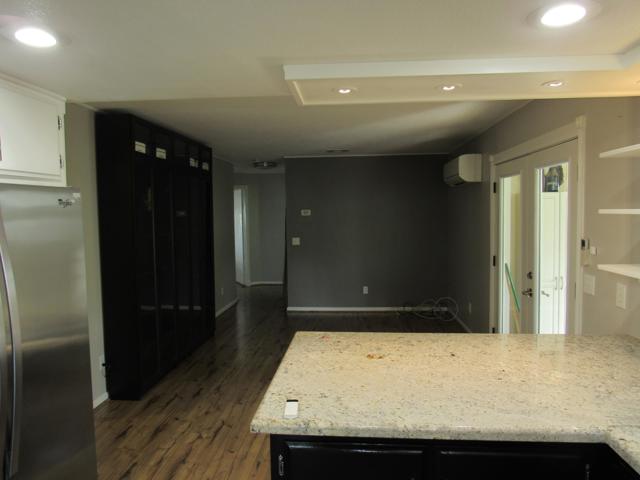 191 Figuaro Drive, Palm Springs CA: https://media.crmls.org/mediaz/5d439a93-8c09-4294-b8d2-52dea70df55e.jpg