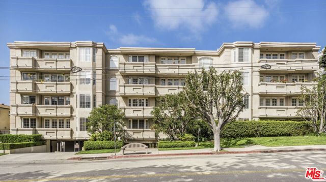Drew Fenton | 575 S Barrington Avenue Los Angeles CA | MLS: 7468286 Drew Fenton | 575 S Barrington Avenue Los Angeles CA | MLS: 7468286