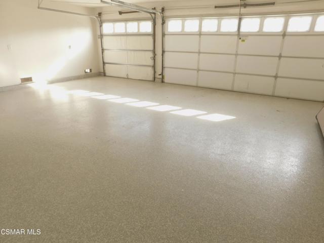 467 Sundance Street, Thousand Oaks CA: https://media.crmls.org/mediaz/5d44c168-3e6f-4019-89d8-5274ec9e839a.jpg