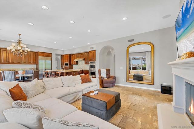 7727 Via Zafiro, San Diego CA: https://media.crmls.org/mediaz/5d457361-17c5-4647-a60d-674cfe2b41da.jpg
