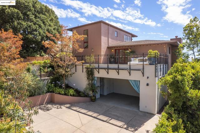 435 Tremont Avenue, Richmond CA: https://media.crmls.org/mediaz/5d458310-0d0b-47e2-9071-9c8a148cc34a.jpg