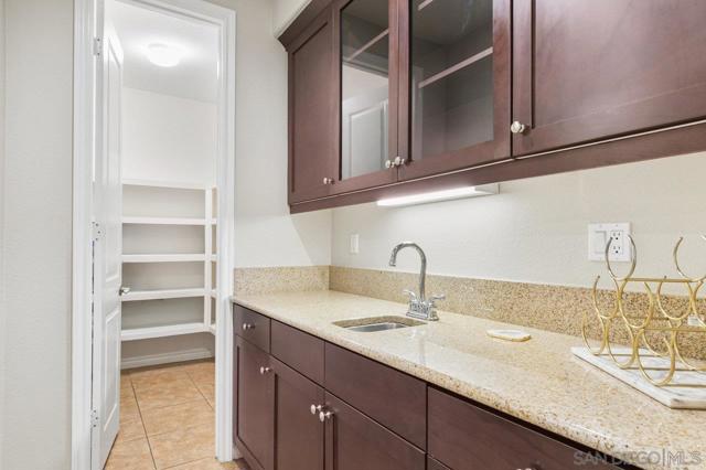 2957 Ranch Gate Rd, Chula Vista CA: https://media.crmls.org/mediaz/5d45974f-d1da-444c-ae5d-0e96bdbb8ab9.jpg