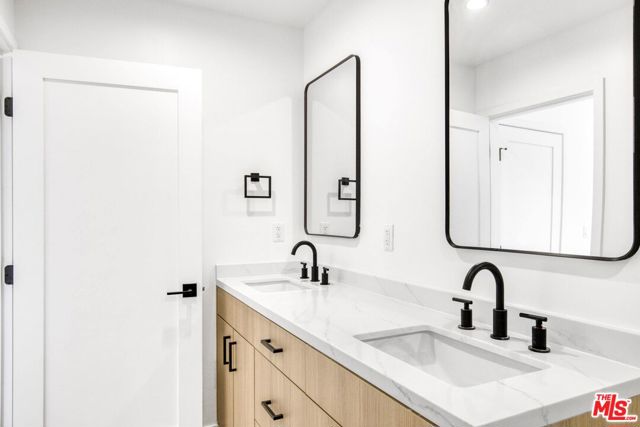 10828 Hesby Street, North Hollywood CA: https://media.crmls.org/mediaz/5d463c0e-7081-4002-9b4c-7237b1b03012.jpg