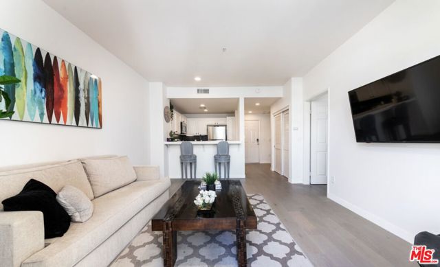 13200 Pacific, Playa Vista CA: https://media.crmls.org/mediaz/5d468615-d8ed-4864-a913-1b2ddbf41e07.jpg