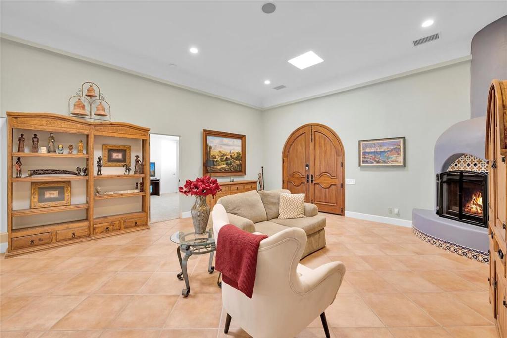 MLS #219136421DA image #5