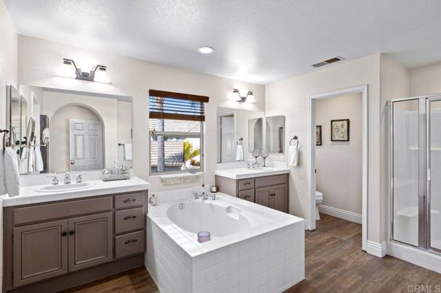 Detail Gallery Image 14 of 30 For 316 Crownview Ct, San Marcos,  CA 92069 - 4 Beds | 3 Baths