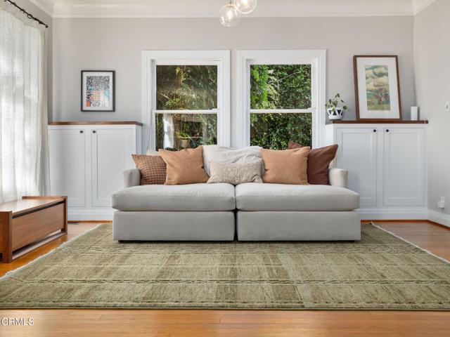 1327 Campbell Street, Glendale CA: https://media.crmls.org/mediaz/5d47c63d-2b45-4663-b047-d65f546eb9f9.jpg