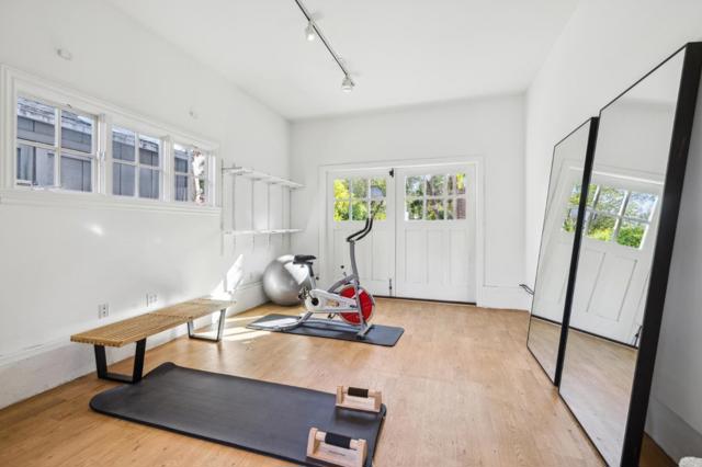 2149 High Street, Palo Alto CA: https://media.crmls.org/mediaz/5d48a910-e389-40d2-ba86-28acab4421a8.jpg