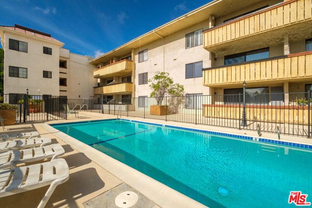 19029 Nordhoff Street, Northridge CA: https://media.crmls.org/mediaz/5d48d2d0-1baf-4943-b0d7-d24cdd972c00.jpg
